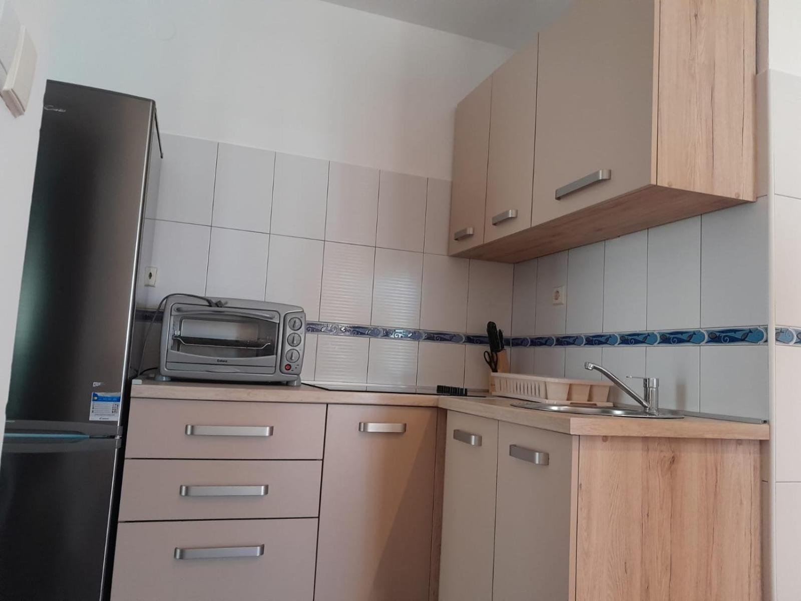 Sreca Apartment Near Beach With Bbq Bibinje Eksteriør bilde